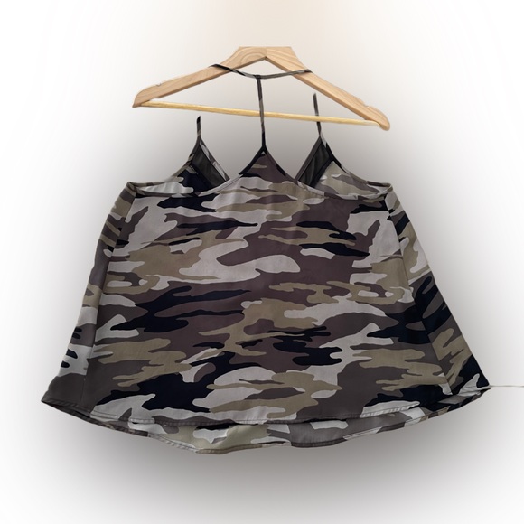 EXPRESS WOMEN CAMOUFLAGE PRINT STRAPY TANK TOP FLOWY Size:M - Picture 2 of 5